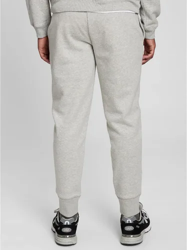 Vista 4 de Gap Paquete de 2 pantalones deportivos con logotipo para hombre