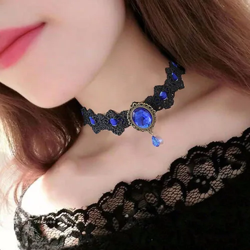 Vista 3 de Gargantilla de encaje gótico retro elegante y sexy, gargantilla de encaje negro con diamantes de imitación, joyería victoriana para mujeres y niñas