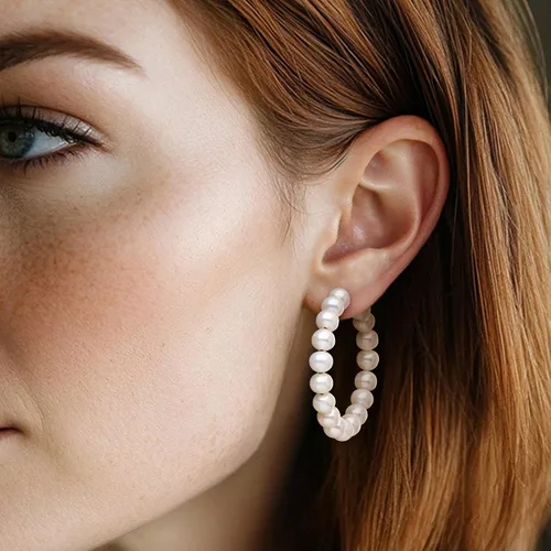 Vista 2 de Ross-Simons Aretes de aro con perlas cultivadas de 0.236-0.276 in en oro amarillo de 14 quilates, Perla, No es una piedra preciosa