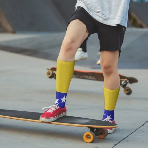 Vista 8 de Calcetines casuales con la bandera de Venezuela, divertidos calcetines con impresión 3D, coloridos y suaves, atléticos, deportivos, novedosos