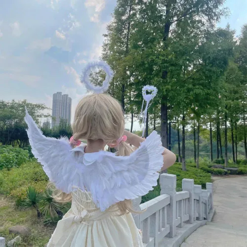 Vista 6 de Musdoney Alas de ángel, halo y palo mágico para niños, disfraz de ángel para adultos, alas de plumas utilizadas para Halloween, disfraz