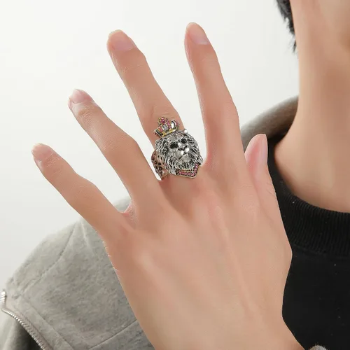 Vista 2 de Yumikoo Anillo de León para Hombres de Titanio y Acero Inoxidable, Ajustable y con Abertura Rosa