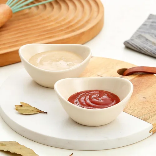 Vista 5 de Ceramic Dipping Bowls Set of 6,1.5 Oz White Dip Pinch Bowl,Soy Sauce Dishes,Mini Bowls for Charcuterie Board Sushi,Tomato Sauce,BBQ and Party Beige