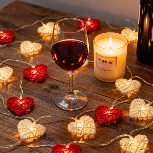 Vista 2 de Happy Trees Guirnalda de luces de San Valentín, 10 pies, 20 luces LED en forma de corazón en cadena, luces románticas de hadas con batería