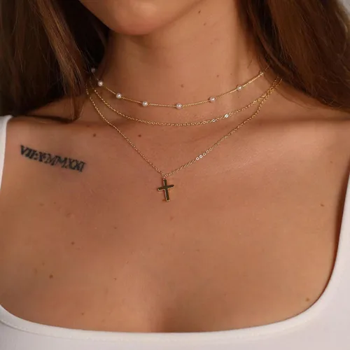 Vista 4 de ASCOMY Collares en capas para mujer, delicado collar de oro chapado en oro de 14 quilates, collar de espiga para mujer, collar de cruz de perlas