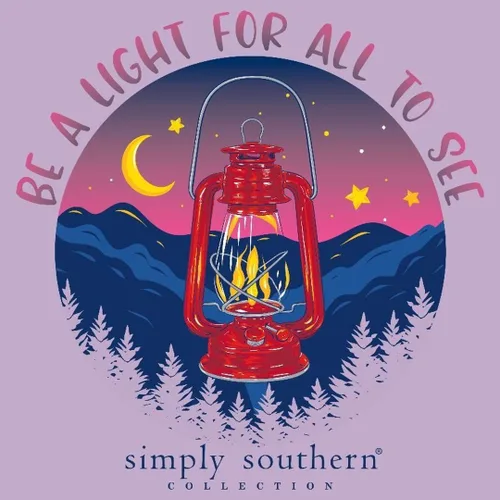 Vista 4 de Simply Southern Youth Be a Light for All to See Camiseta de manga larga para niña Preppy and Stylish Lilac Relaxed-Fit