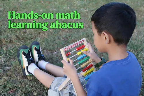 Vista 11 de MAGIKON Marco de números de madera para contar, ábaco de 10 filas para niños que aprenden matemáticas (11-1/2 pulgadas) Wood, 11.5in, 10 rows, 100