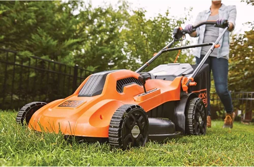 Vista 9 de BLACK+DECKER Cortacésped eléctrico con cable, 13 amperios, plataforma de corte de 20 pulgadas, ajuste de altura de 6 ajustes, almacenamiento