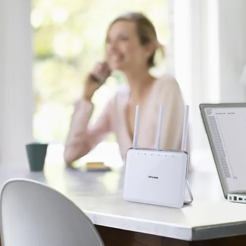 Vista 7 de TP-Link Router Gigabit Wi-Fi inalámbrico AC1750 (Archer C8)