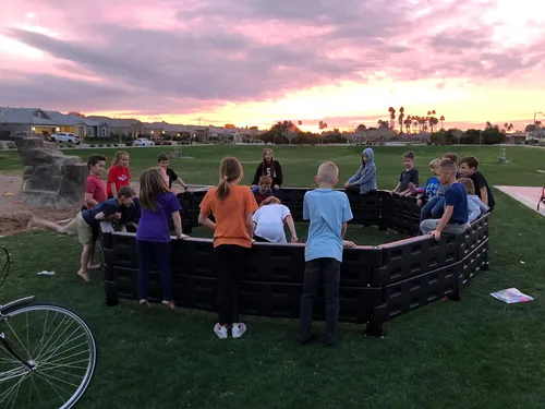 Vista 2 de 15' GaGa Pit Ball Juego con puerta ADA y puntales