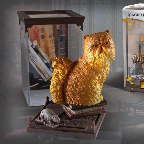 Vista 2 de The Noble Collection Criaturas mágicas de Harry Potter No. 11 - Crookshanks