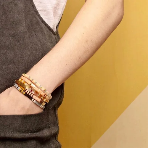 Vista 3 de Sonateomber Tila - Pulseras elásticas con cuentas planas para mujer, pulsera de cuentas coloridas