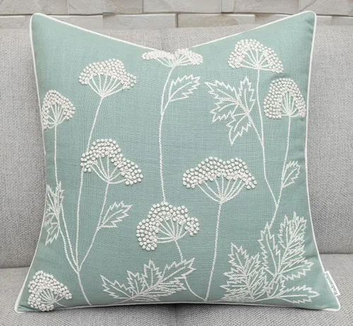 Vista 8 de Rudransha Funda de almohada bordada a mano con flores silvestres, 18 x 18 pulgadas, algodón marfil, floreciente