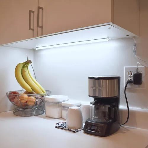 Vista 7 de TrueColor - Barra de luz LED alimentada por USB con cubierta esmerilada para debajo del gabinete, debajo del monitor, retroiluminación de TV, fácil