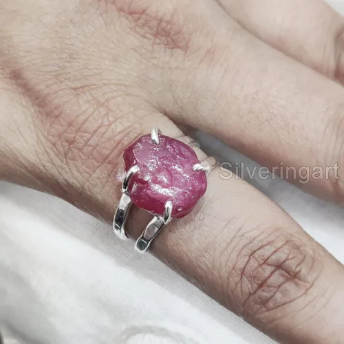 Vista 5 de AAA Natural Ruby Ring, Rough Ruby Gemstone Ring, July Birthstone, 2 Hammered Band, 925 Sterling Silver, Womens Ring, Christmas, Thanksgiving