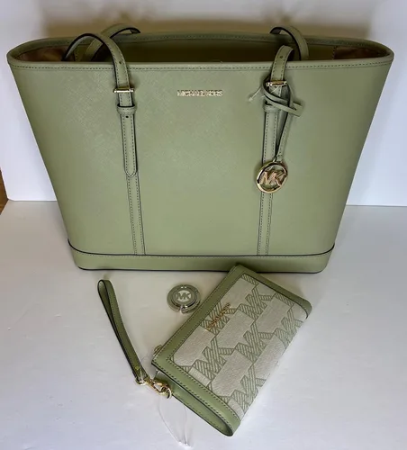 Vista 2 de Michael Kors MICHAEL Michael Kors Jet Set - Bolso de hombro grande TZ de viaje con doble cierre para la muñeca