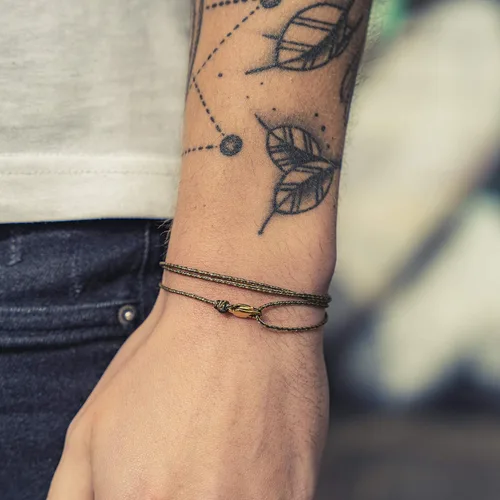 Vista 2 de Pulsera de cuerda náutica de Made by Nami para hombres, impermeable y ajustable, con cierre de gancho, regalo para él