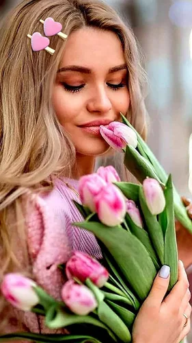 Vista 3 de 8 pinzas para el cabello con forma de corazón para mujeres y niñas, regalo de San Valentín (8 clips de terciopelo)