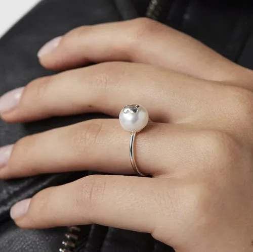 Vista 6 de Anillo TOUS Sweet Dolls en plata de ley con perla.