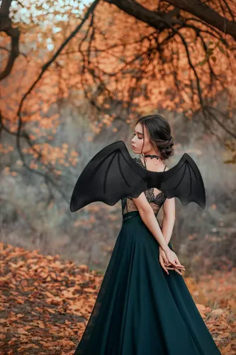 Vista 3 de ALIBBON Disfraz de alas de murciélago de gasa para mujer, accesorios de vestir con alas de murciélago Negro