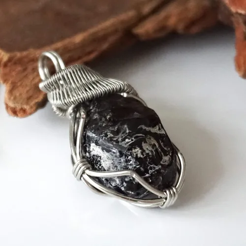 Vista 2 de Collar de cristal de piedra natal alternativo para mujer y hombre - plateado