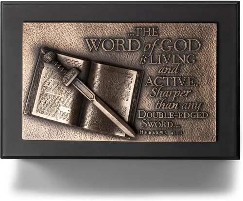 Vista 2 de Lighthouse Christian Products Espada Palabra de Dios Acabado Tipo Bronce 8.5 x 5.75 Caja Placa Escultura de Piedra Fundida y Madera