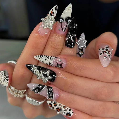 Vista 9 de Uñas postizas largas a presión, color negro, diseño francés y floral, 24