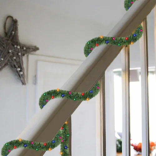 Vista 3 de Biswing Guirnalda verde de Navidad preiluminada de 15 pies, guirnaldas de pino artificial iluminadas con 35 luces multicolor, conectables e