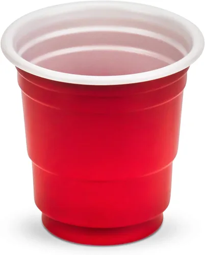 Vista 2 de DecorRack Vasos de chupito rojos de 2 onzas, 40 vasos de chupito de plástico, vasos de fiesta desechables, mini vasos de chupito, rojo