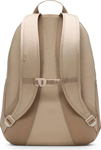 Vista 2 de Mochila Nike Hayward HJ8200 26L, Tamaño único, Ropa deportiva