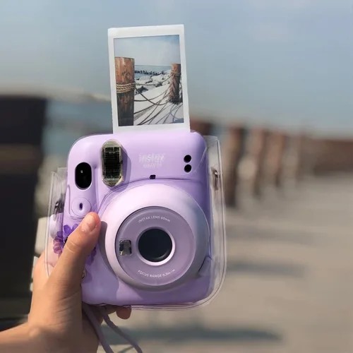 Vista 6 de Funda transparente para cámara instantánea Fujifilm Mini 12/13/11/9/8 con correa transparente para el hombro (flor real, morado) (sin cámara)
