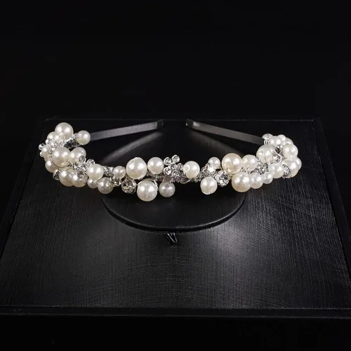 Vista 4 de Jumwrit Diadema de boda con perlas, corona de tiara de diamantes de imitación, corona de flores plateadas, accesorio para el cabello de princesa