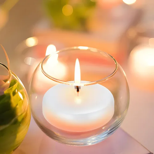 Vista 2 de Velas flotantes blancas para centros de mesa de 3 pulgadas, velas redondas de velas de té sin perfume, sin humo, sin goteo, para el día de San