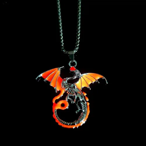 Vista 2 de Collar con colgante de dragón de animal para hombre, luminoso, tribal, tótem volador, collar para mujeres, hombres, adolescentes, joyería que brilla