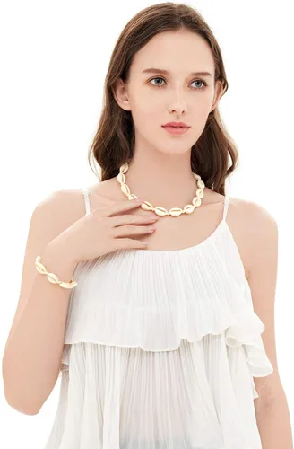 Vista 5 de TKUAMIGO Collar de concha de puka para mujer, gargantilla de perlas naturales, collar ajustable de conchas marinas, pulsera de concha de cauri
