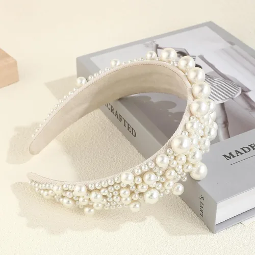 Vista 7 de MHDGG Diadema de perlas para mujeres y niñas, banda ancha con diamantes de imitación blancos brillantes, accesorio de boda