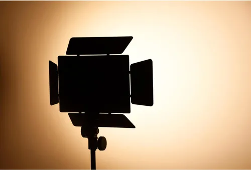 Vista 4 de YONGNUO YN600L II Luz de estudio de video con cámara de panel LED