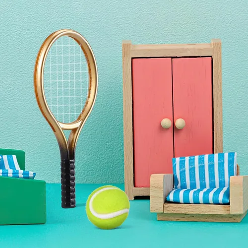 Vista 9 de Kisangel 2 juegos de mini raquetas de tenis y bolas, kit deportivo de casa de muñecas en miniatura a escala 1:12, decoraciones realistas