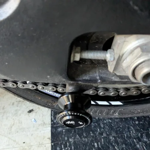 Vista 3 de Carretes basculantes de 8 mm para Ninja 400 650 1000SX ZX-6R ZX-10R ZX-25R 2023 2024 2025 Soporte de bastidor trasero Carretes basculantes