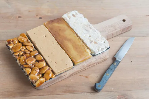 Vista 6 de Delaviuda Turrón de almendras crujientes Turron Duro 5.29 oz (3 unidades)
