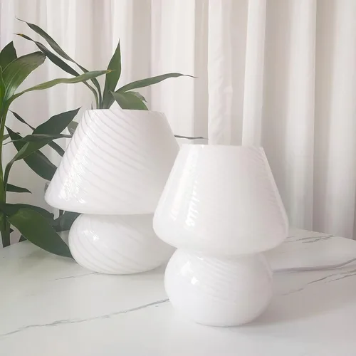 Vista 9 de Lámpara de mesa con forma de hongo y remolino, lámpara de mesa de vidrio translúcido, estilo italiano, moderna lámpara de escritorio a rayas