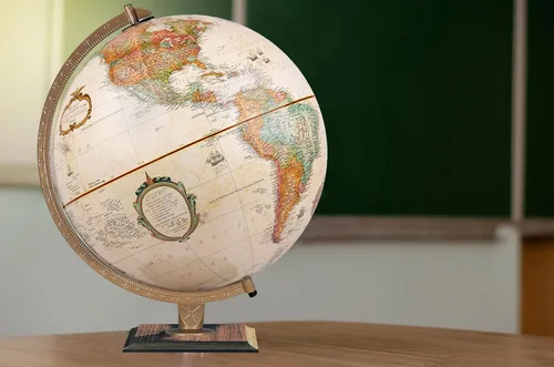 Vista 3 de Replogle World Classic Globe, globo mundial de escritorio de 12 pulgadas para decoración de escritorio del hogar u oficina, relieve elevado