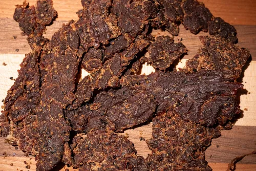 Vista 5 de Woodsman's Reserve Receta original pechuga cecina de ternera.