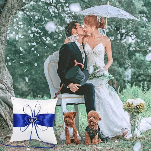 Vista 4 de Tyenaza Almohada portadora de anillo, almohada de anillo de boda de 7.8 pulgadas, soporte para anillo azul real, cojín de doble corazón