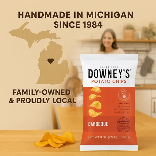 Vista 2 de Downey's Papas fritas, papas fritas cocidas en hervidor, aperitivo hecho a mano, lote pequeño, ligero y crujiente, sin gluten, hecho en Michigan