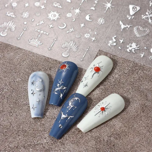 Vista 3 de Calcomanías de uñas metálicas plateadas 3D – Calcomanías de uñas para mujer, diseño de estrellas, luna y sol, decoración de mariposas y bohemio
