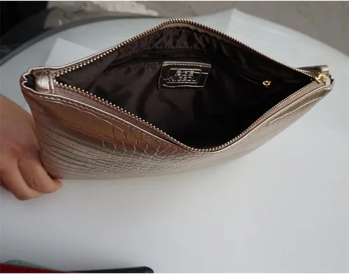 Vista 4 de Bolso de piel sintética para mujer, grano de cocodrilo