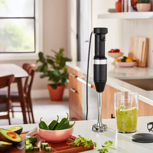 Vista 4 de KitchenAid Batidora de mano con cable de velocidad variable KHBV53, negro mate