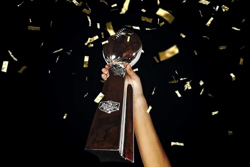 Vista 7 de DRAFT NOW Trofeo de Fantasy Football - 14 PULGADAS Grande - Trofeo Réplica de Cromo Hecho para Campeones de Fantasy Football