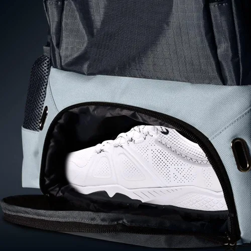 Vista 7 de Mochila juvenil de tamaño perfecto para atletas de 8 a 14 años, a diferencia de las mochilas grandes y voluminosas de tamaño adulto, con 2 soportes